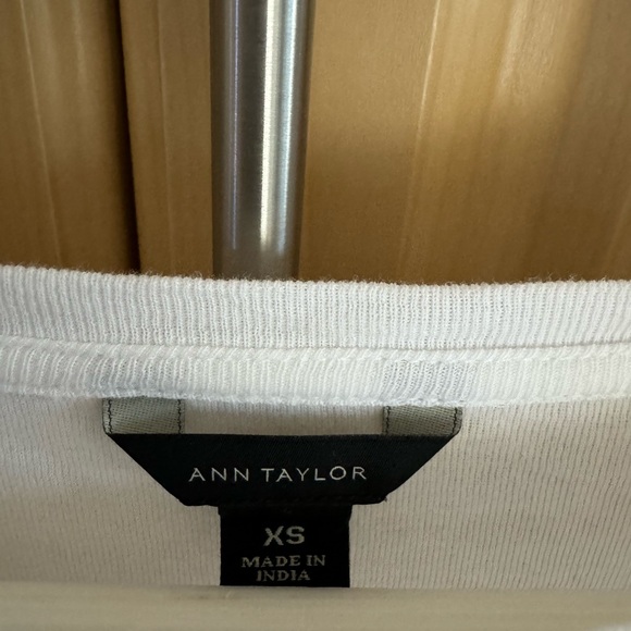 Ann Taylor boat neck 3/4 sleeve tee XS - Picture 3 of 3